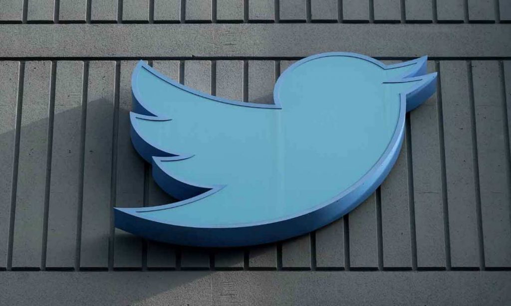 Twitter quietly removes login requirement to view tweets