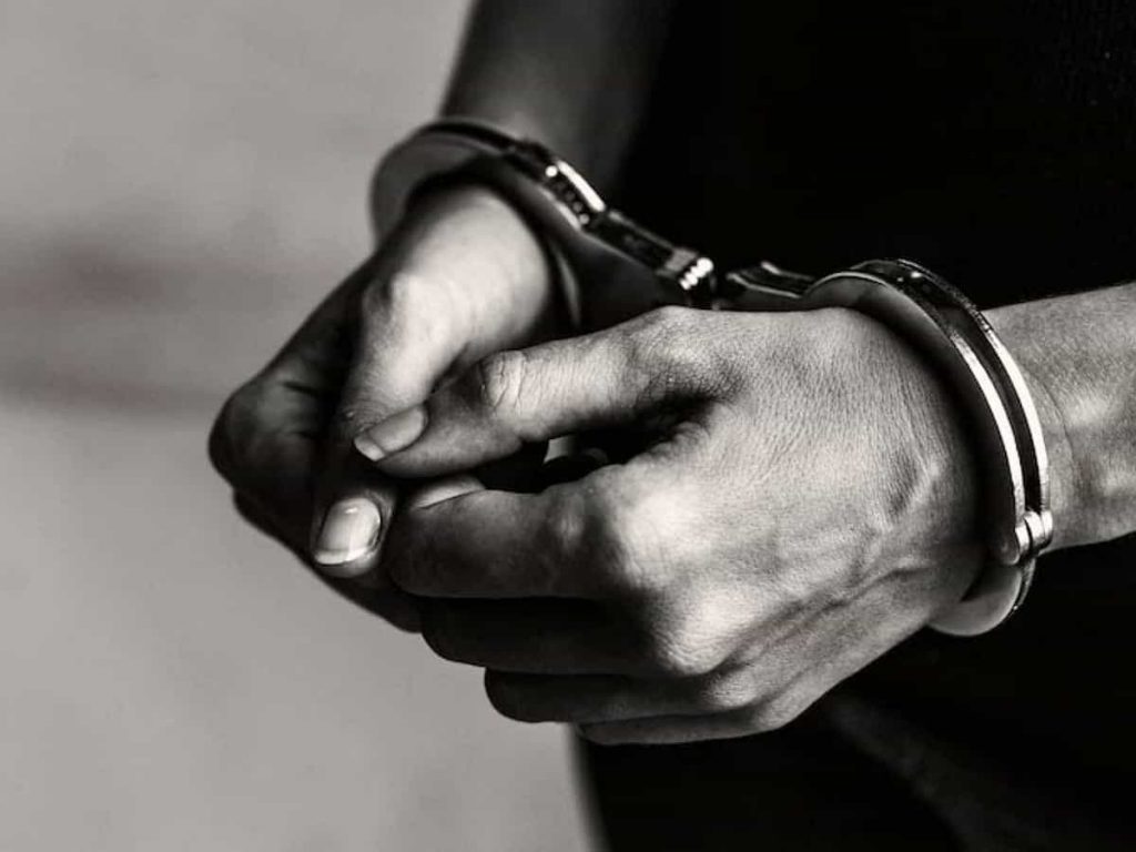 Police Arrest Three Pathankot Youths in Kangra, Recover Weapons & Contraband