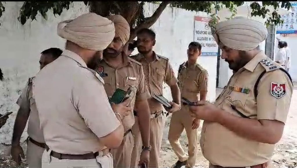Delhi Model: Car snatched at gunpoint in Jalandhar