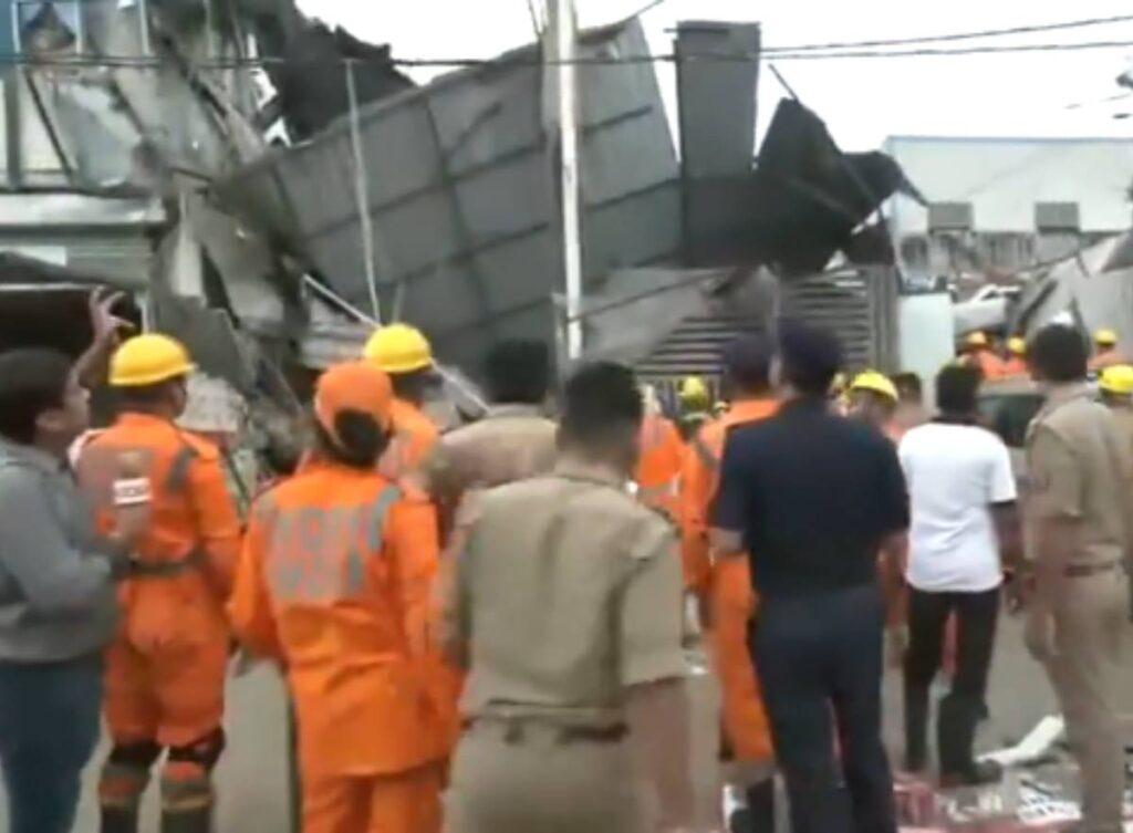 Five dead, several feared trapped after building collapse in Lucknow