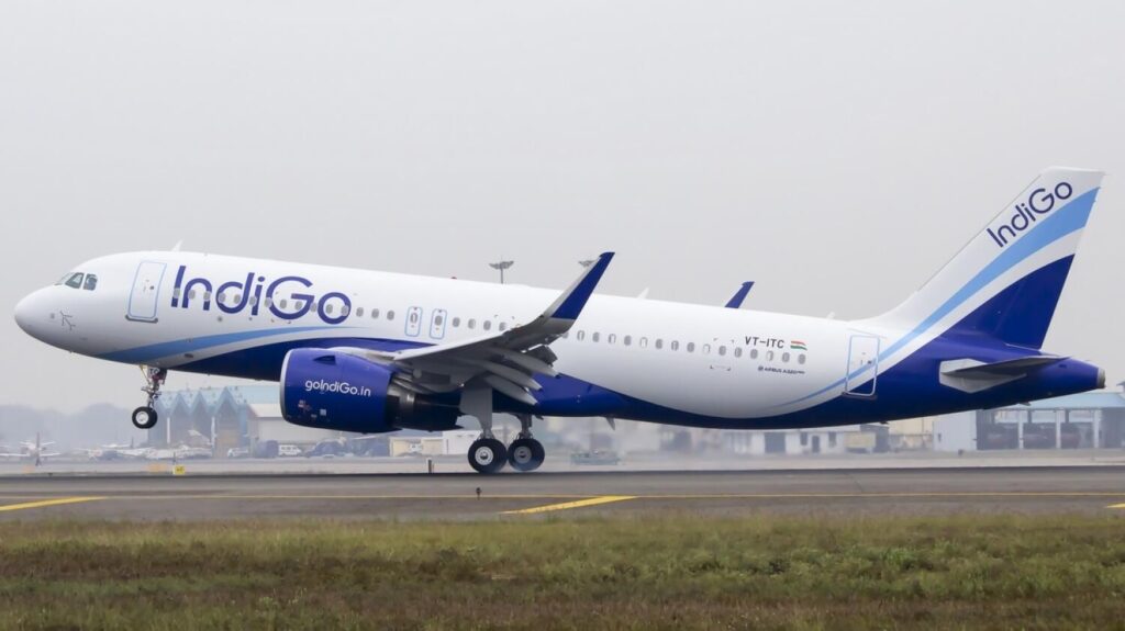 IndiGo issues apology after flyers experience discomfort on Delhi-Varanasi flight