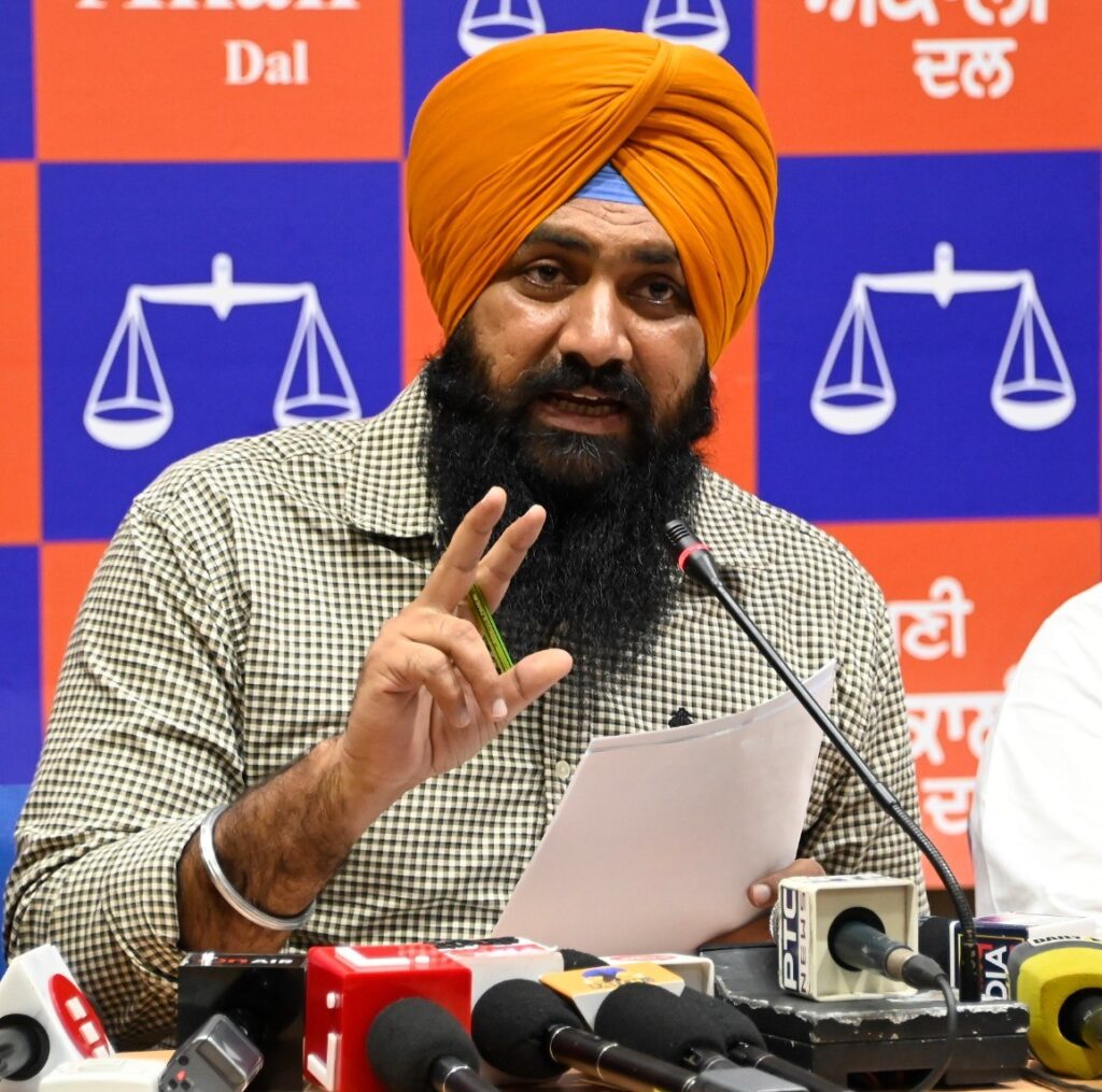 YAD President Sarabjeet Jhinjer Slams Punjab Govt for Failed Education Model