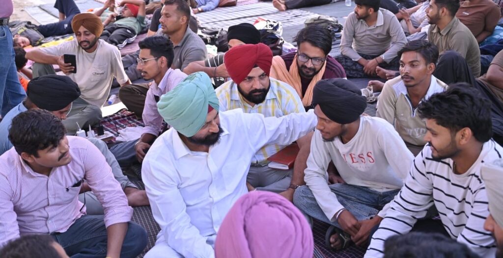 Former IPS Officer Gurinder Dhillon Condemns Police Action Against Protesting Youth in Patiala