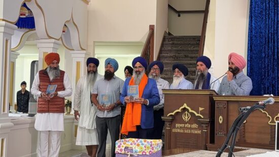Historic Book on King Porus and Alexander the Great Unveiled at Fremont Gurdwara Sahib