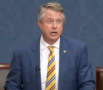 US Senator Roger Marshall Pushes To End 70-Year Green Card Wait For Indians