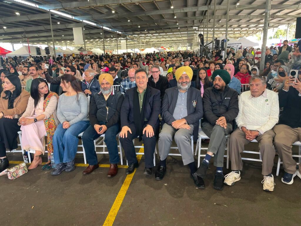 Senior Sikh Leader Amarinder Singh Bajwa Joins Moninder Singh at Sydney’s Vibrant Mango Mela