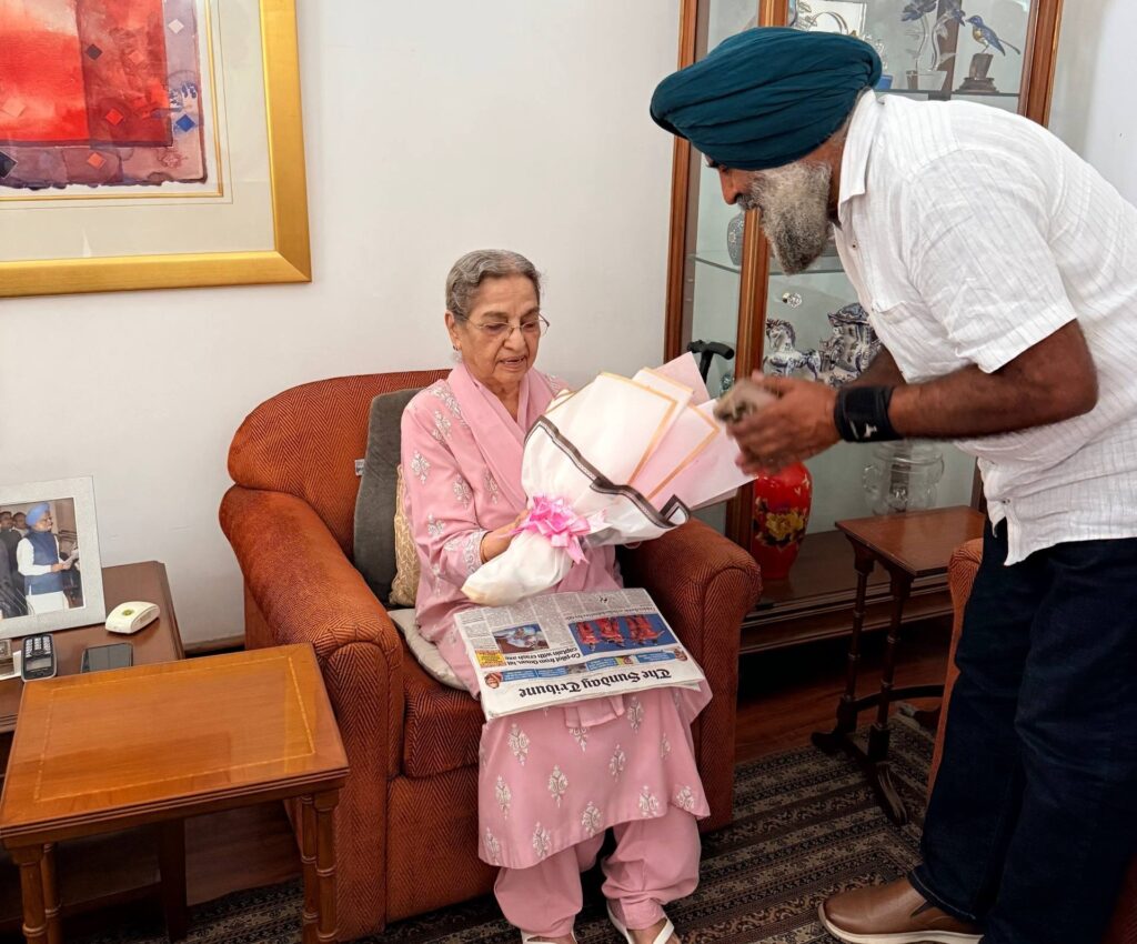 Pargat Singh Begins New Political Chapter by Seeking Blessings from Manmohan Singh’s Family